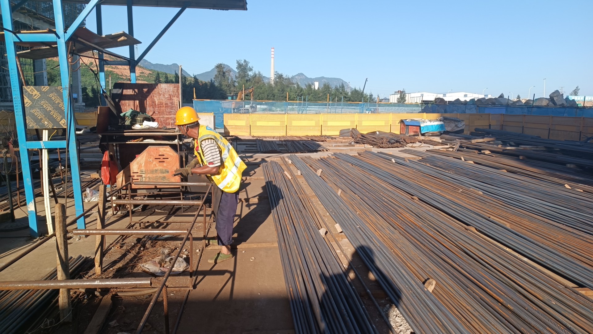 ����һ�ߡ�ս���¡� ��Ŀ�����С����ߡ�������������1.jpg